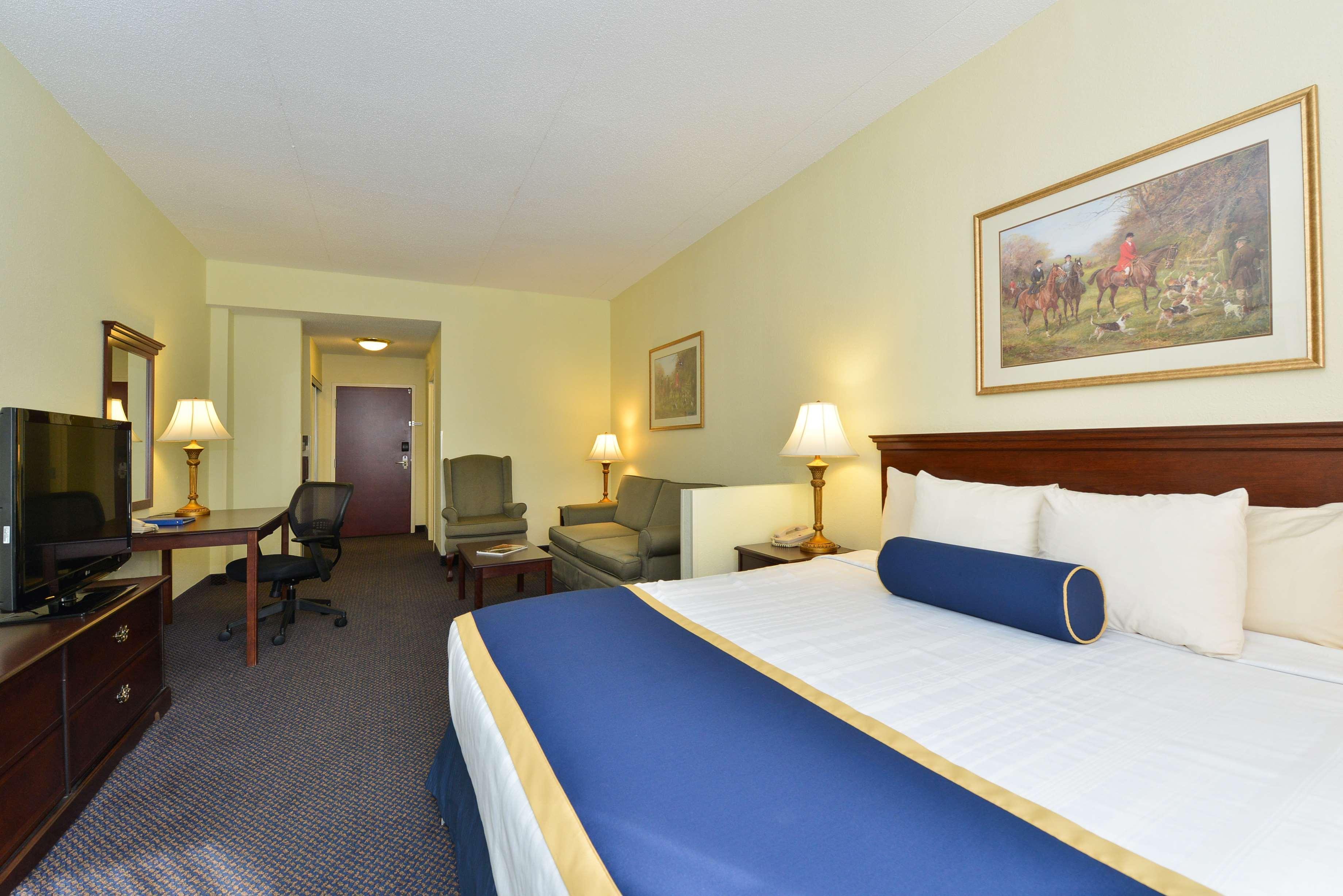 Best Western Plus Crossroads Inn & Suites Zion Crossroads Exterior photo