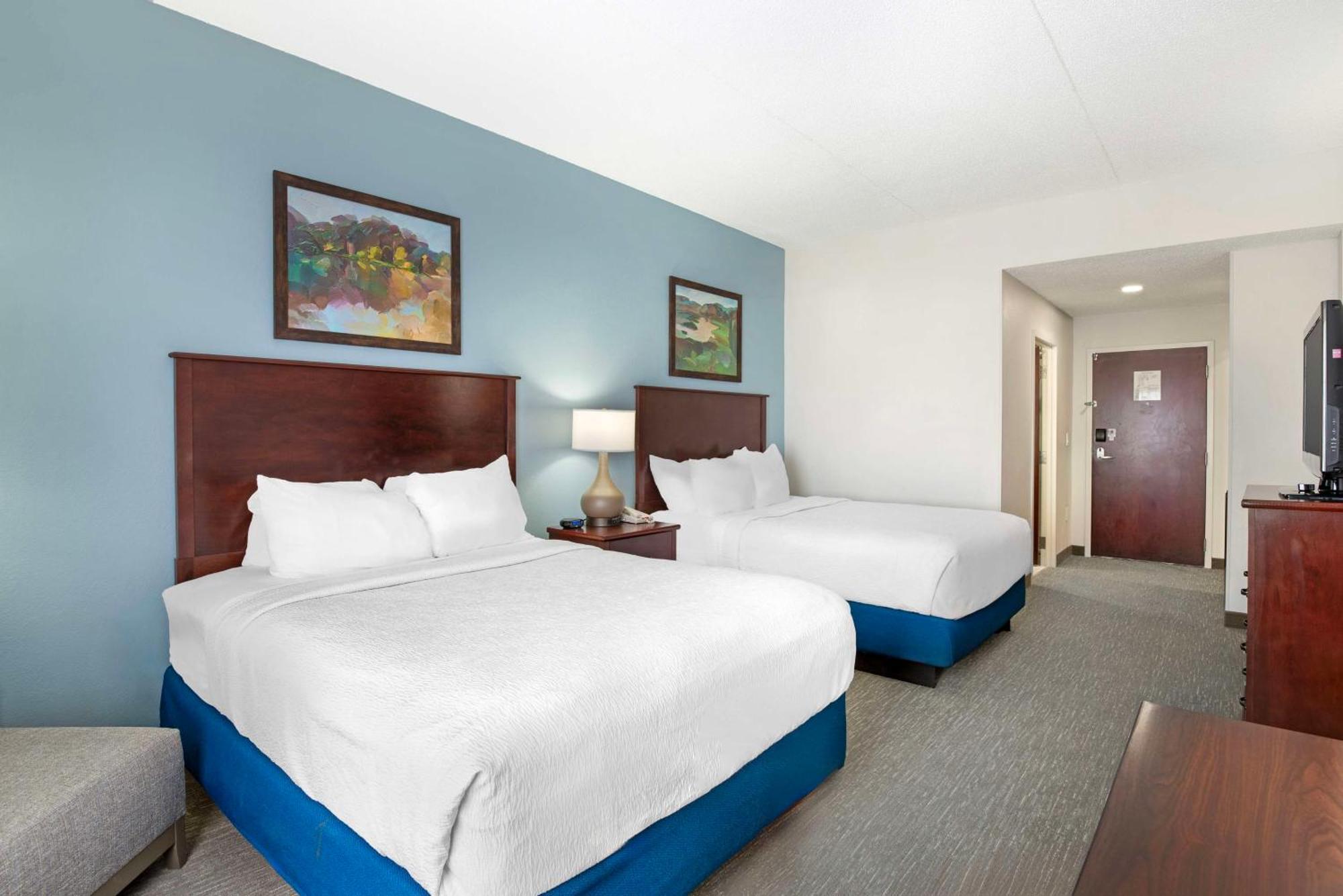 Best Western Plus Crossroads Inn & Suites Zion Crossroads Exterior photo