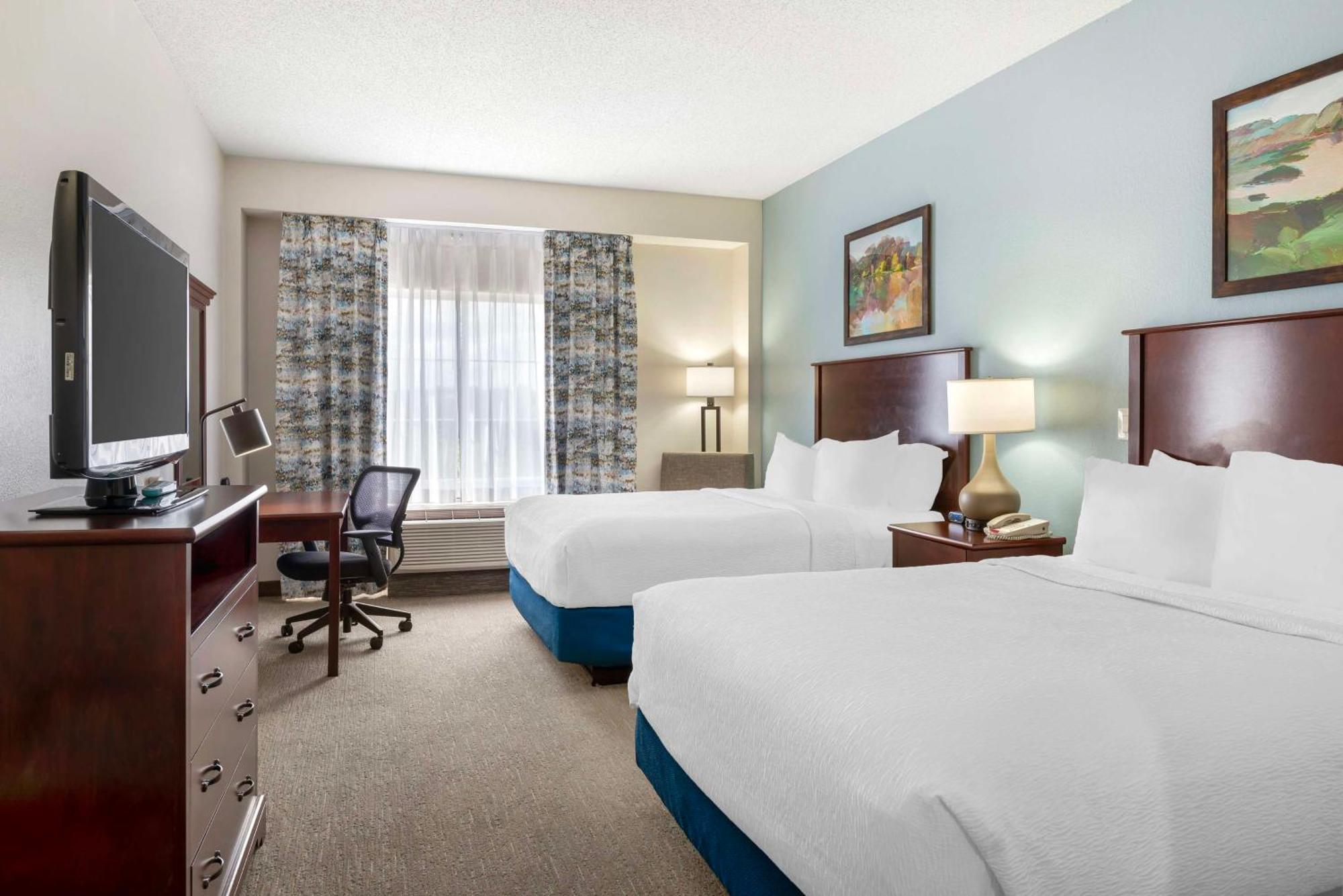 Best Western Plus Crossroads Inn & Suites Zion Crossroads Exterior photo