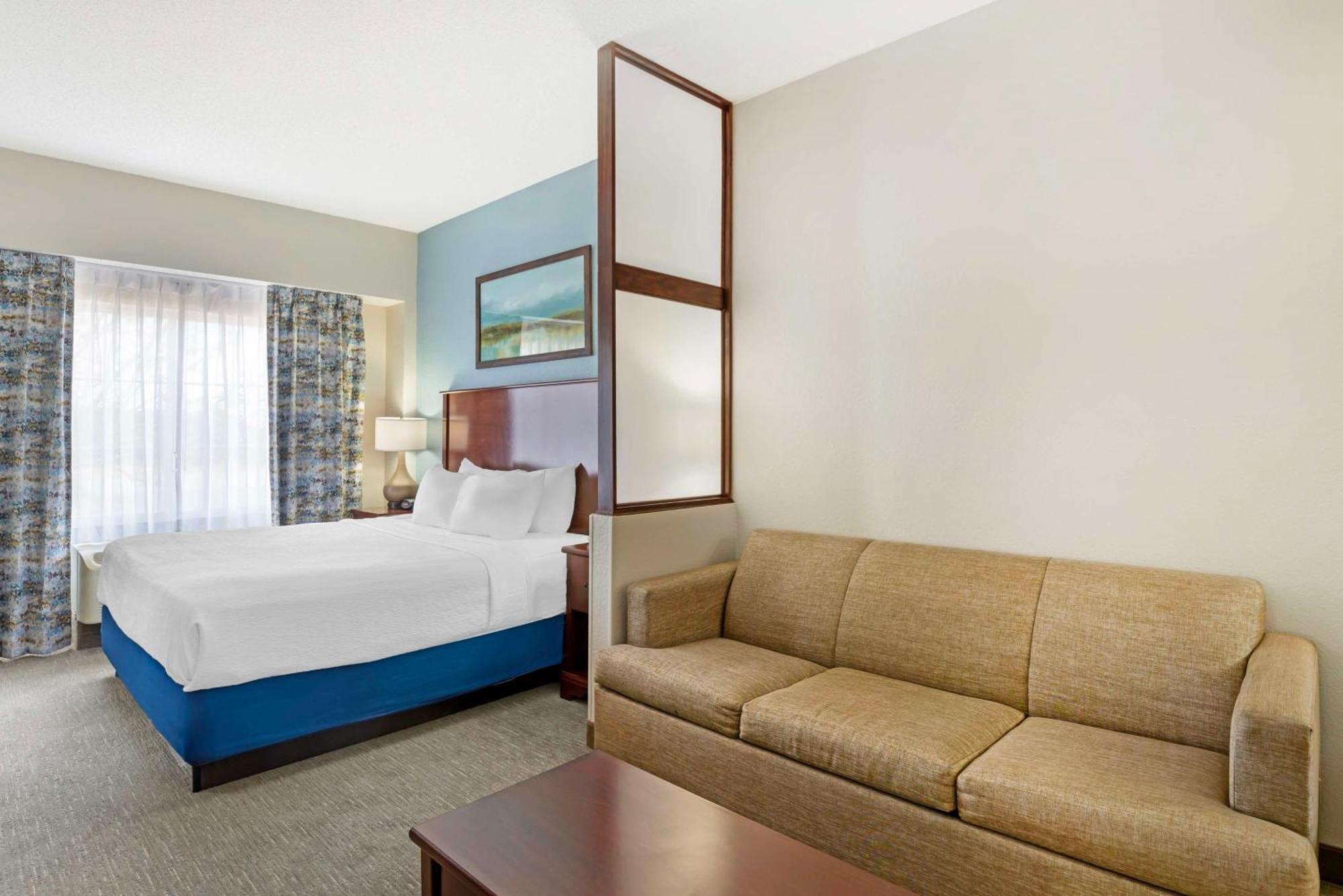 Best Western Plus Crossroads Inn & Suites Zion Crossroads Exterior photo