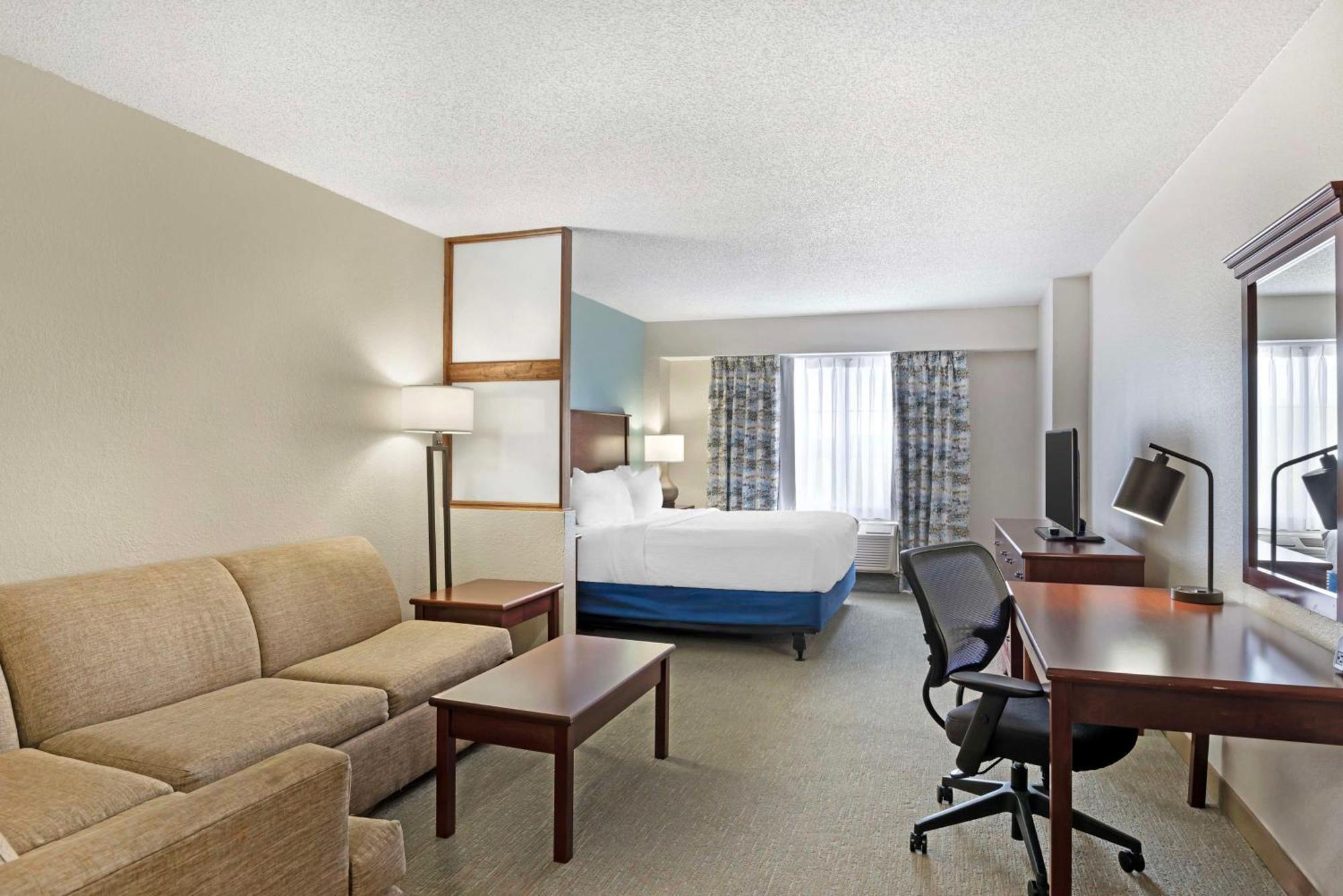 Best Western Plus Crossroads Inn & Suites Zion Crossroads Exterior photo